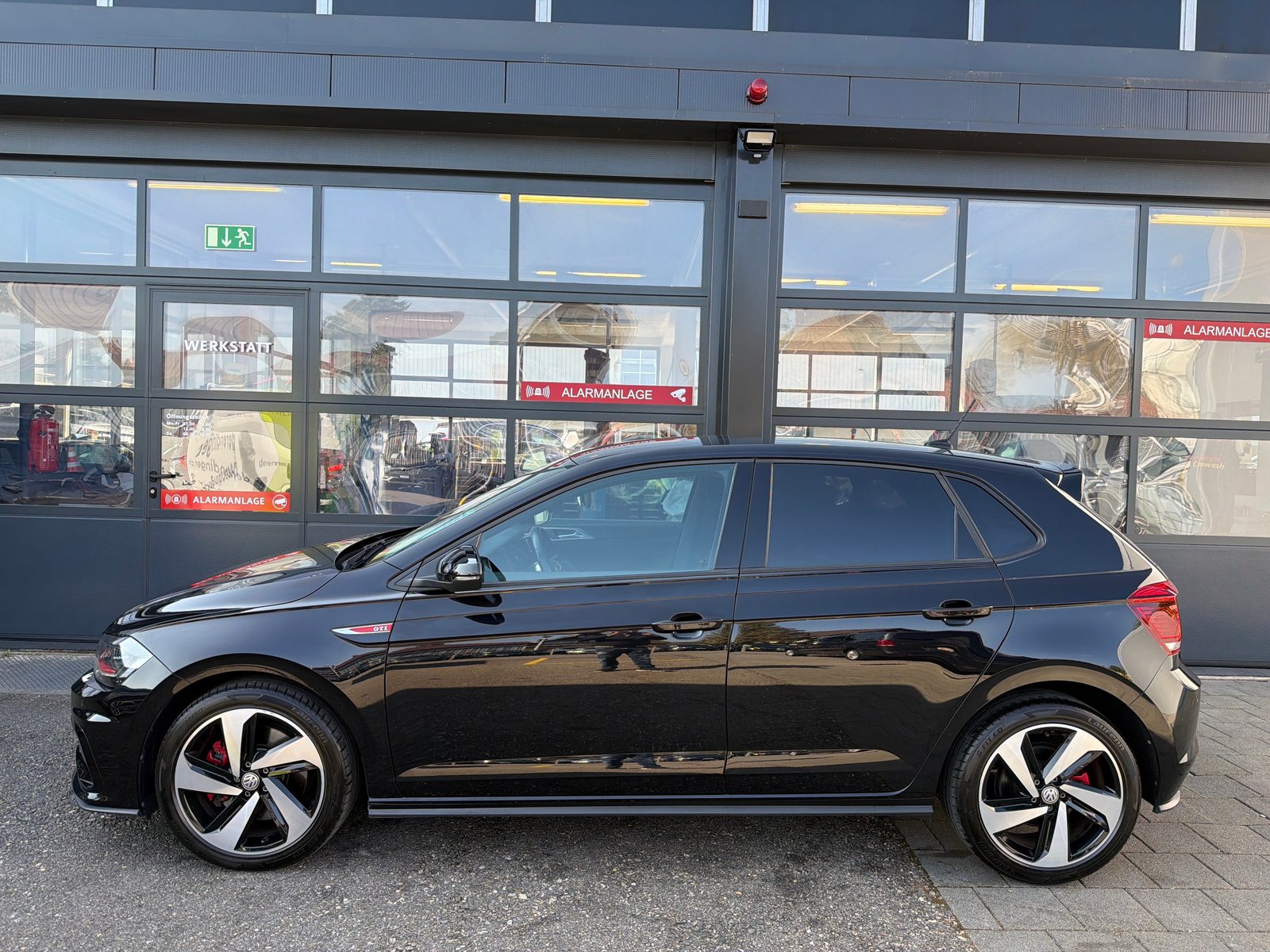 VW Polo 2.0 TSI GTI DSG, Petrol, Second hand / Used, Automatic - 3