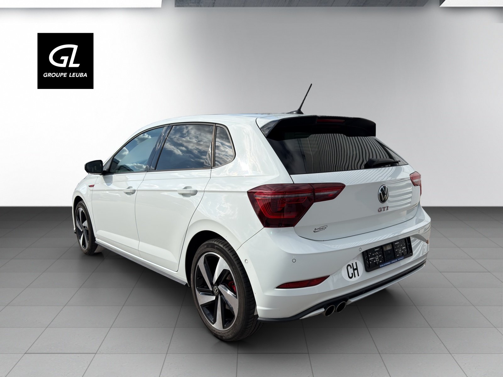 VW Polo 2.0 TSI GTI, Petrol, Second hand / Used, Automatic - 2