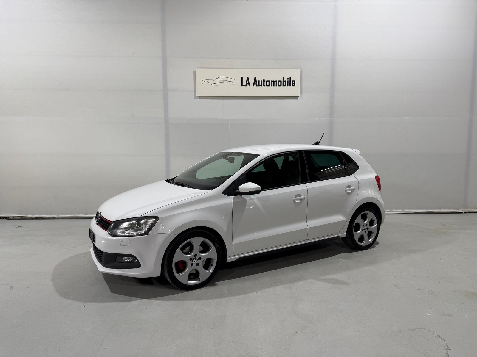 VW Polo 1.4 TSI GTI DSG, Petrol, Second hand / Used, Automatic - 2