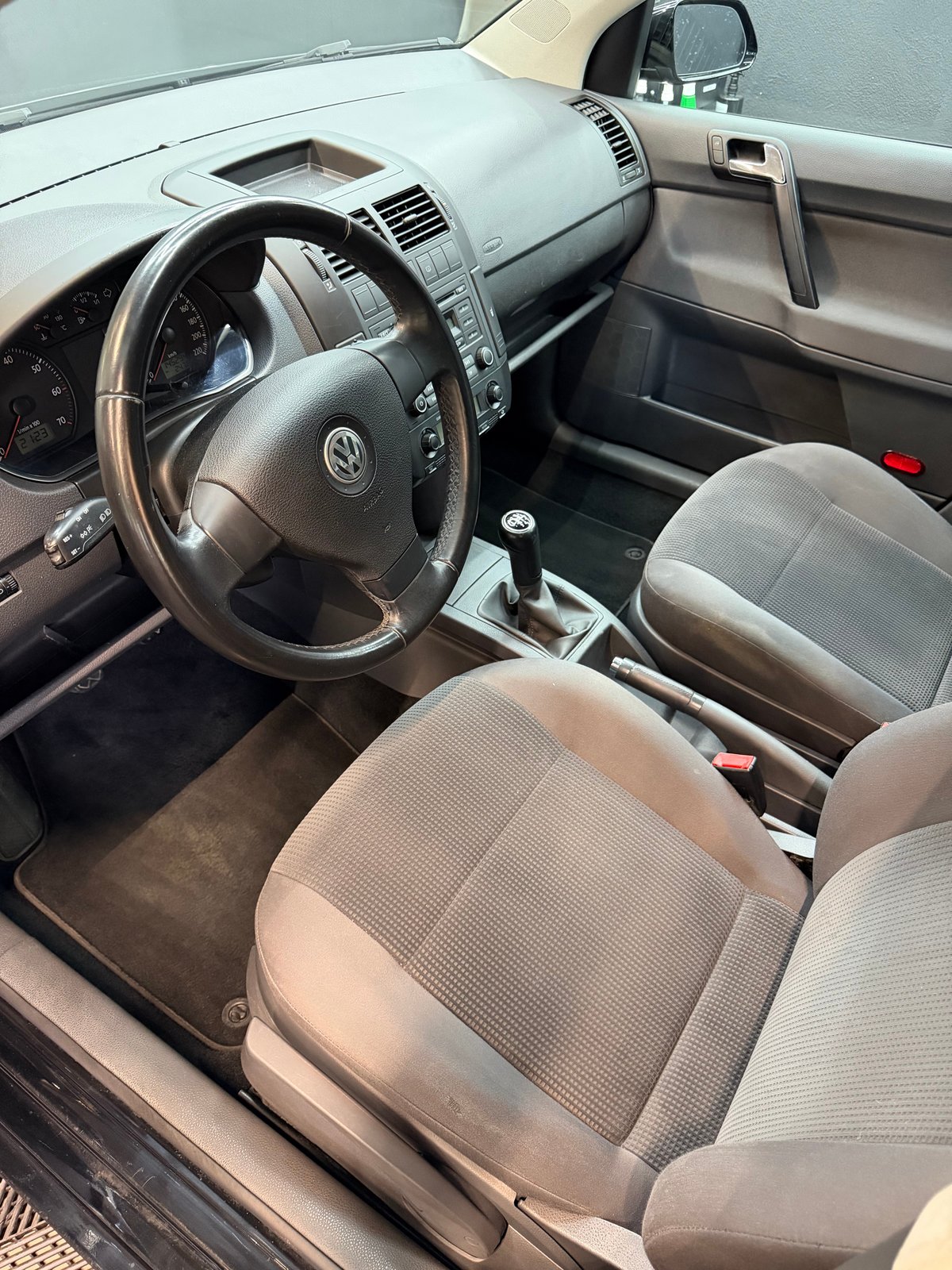 VW Polo 1.2 12V Comfortline, Petrol, Second hand / Used, Manual - 6