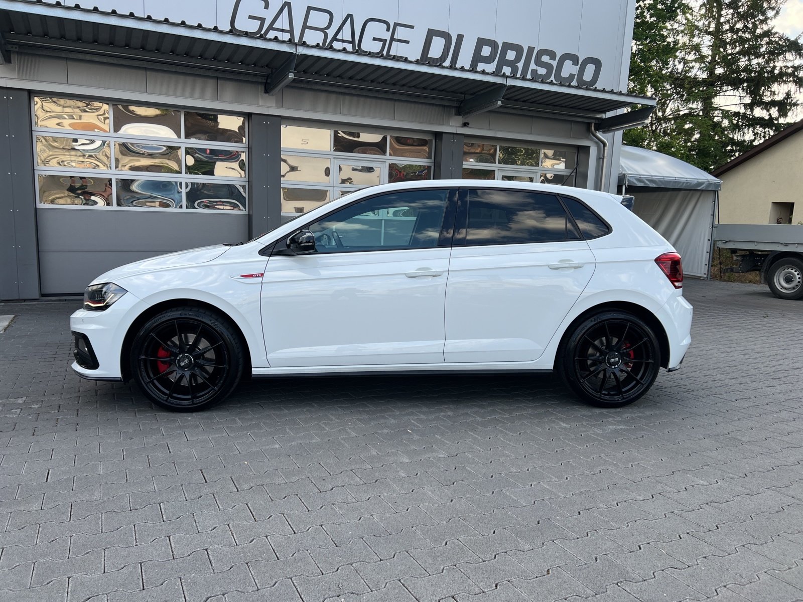 VW Polo 2.0 TSI GTI, Petrol, Second hand / Used, Manual - 2
