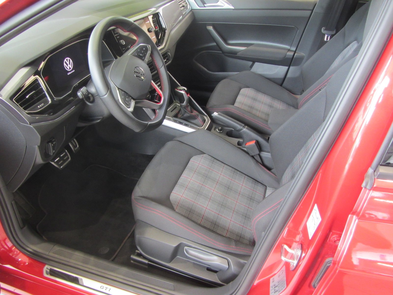 VW Polo 2.0 TSI GTI DSG, Petrol, Second hand / Used, Automatic - 5