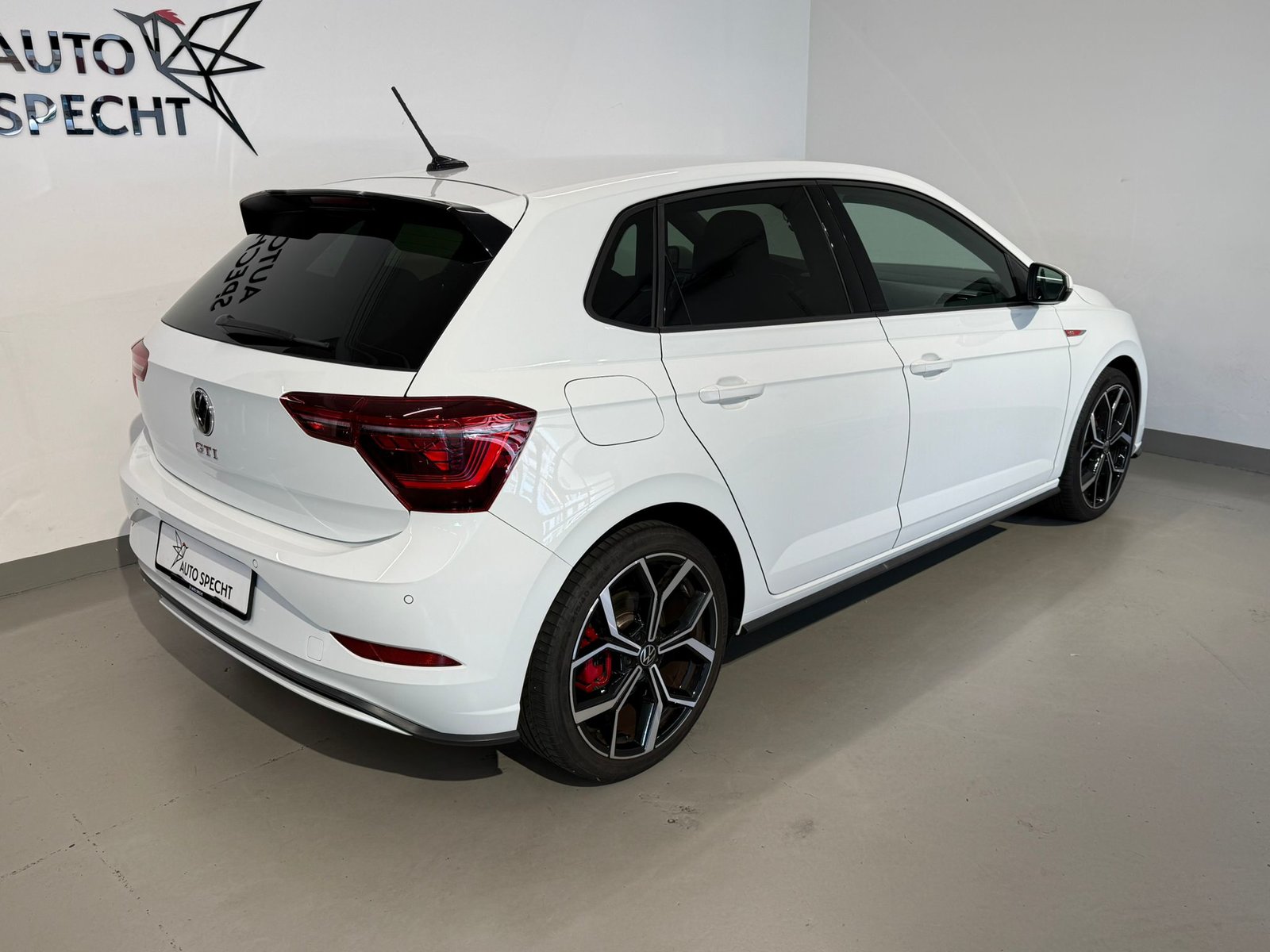 VW Polo 2.0 TSI GTI DSG, Petrol, Second hand / Used, Automatic - 4