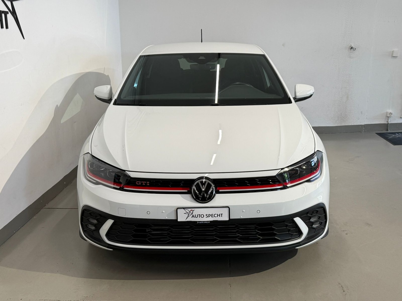 VW Polo 2.0 TSI GTI DSG, Petrol, Second hand / Used, Automatic - 3