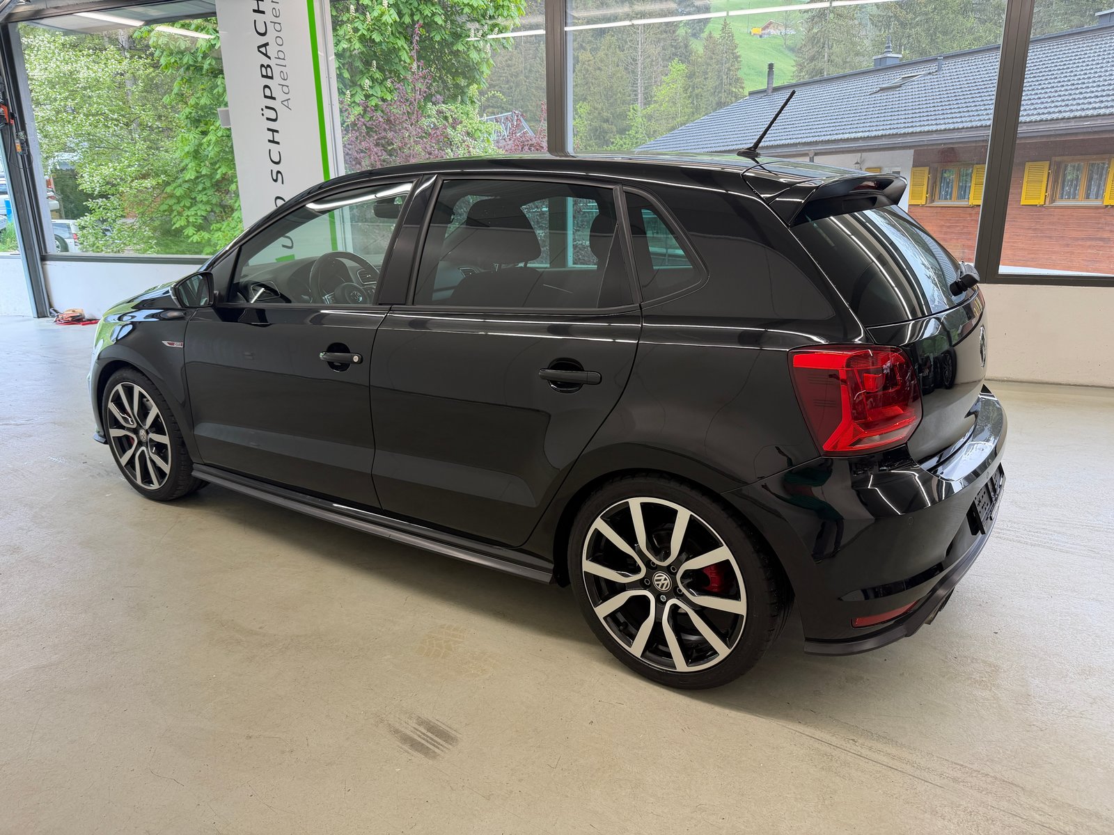 VW Polo 1.8 TSI GTI, Petrol, Second hand / Used, Manual - 7