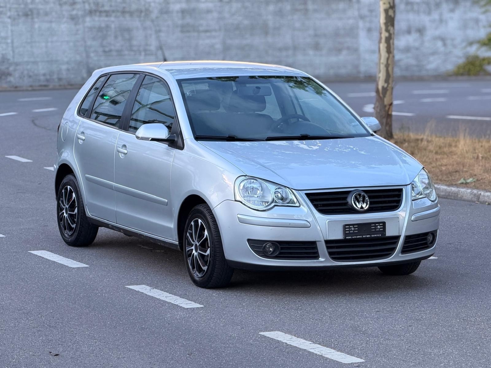 VW Polo 1.4 16V Sportline, Benzin, Occasion / Gebraucht, Handschaltung - 4
