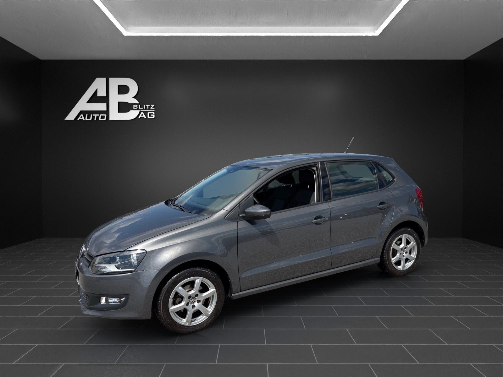 VW Polo 1.2 TSI Comfortline DSG mit 105 PS, Benzina, Occasioni / Usate, Automatico - 2