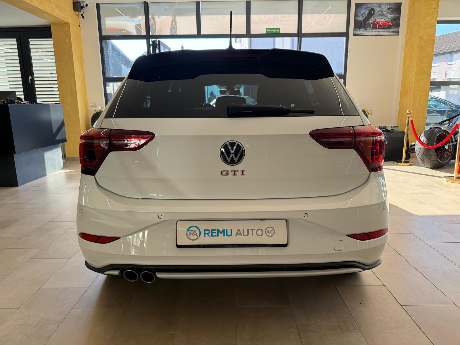 VW Polo 2.0 TSI GTI DSG, Essence, Occasion / Utilisé, Automatique - 5