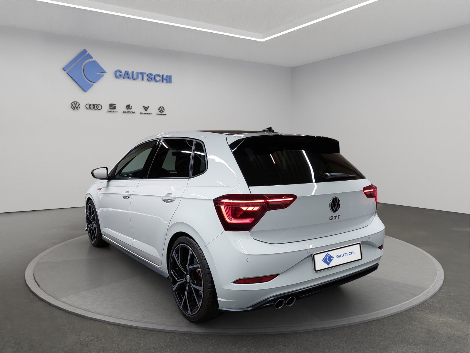 VW Polo 2.0 TSI GTI DSG, Petrol, Second hand / Used, Automatic - 3