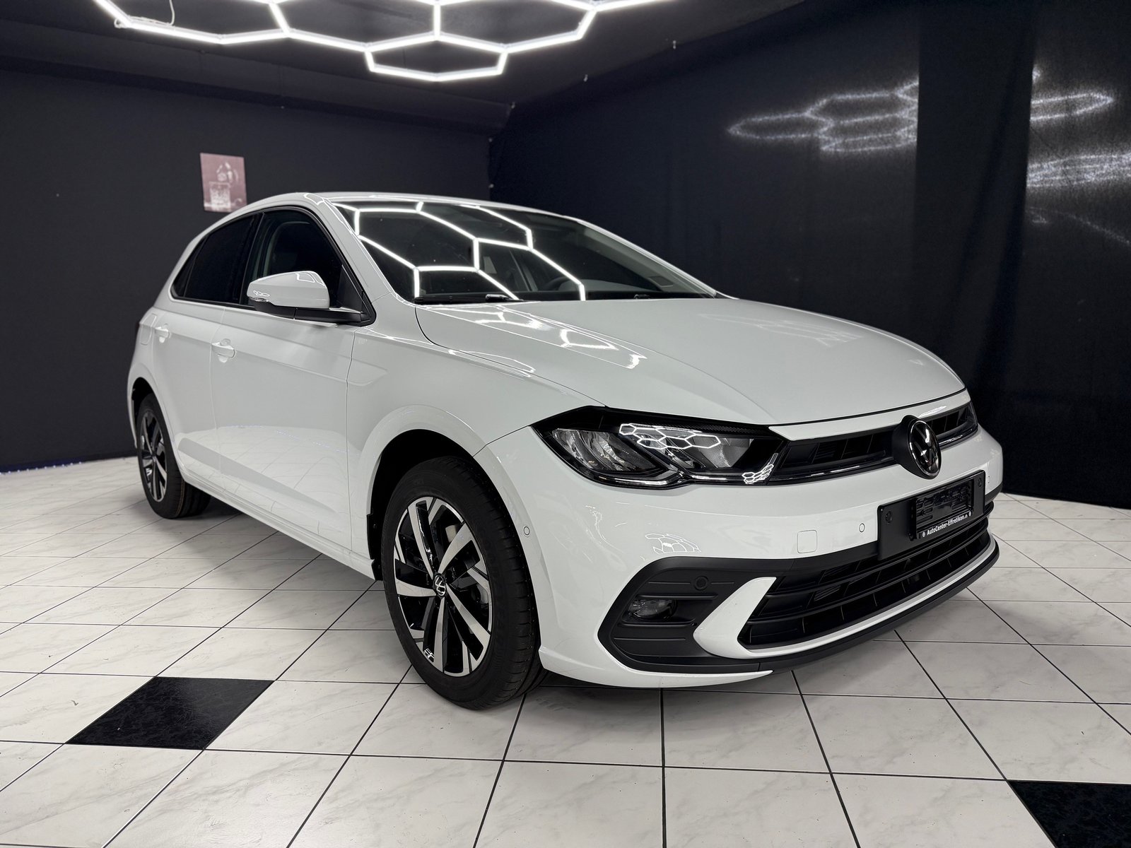VW Polo 1.0 TSI Life DSG, Essence, Voiture de démonstration, Automatique - 4