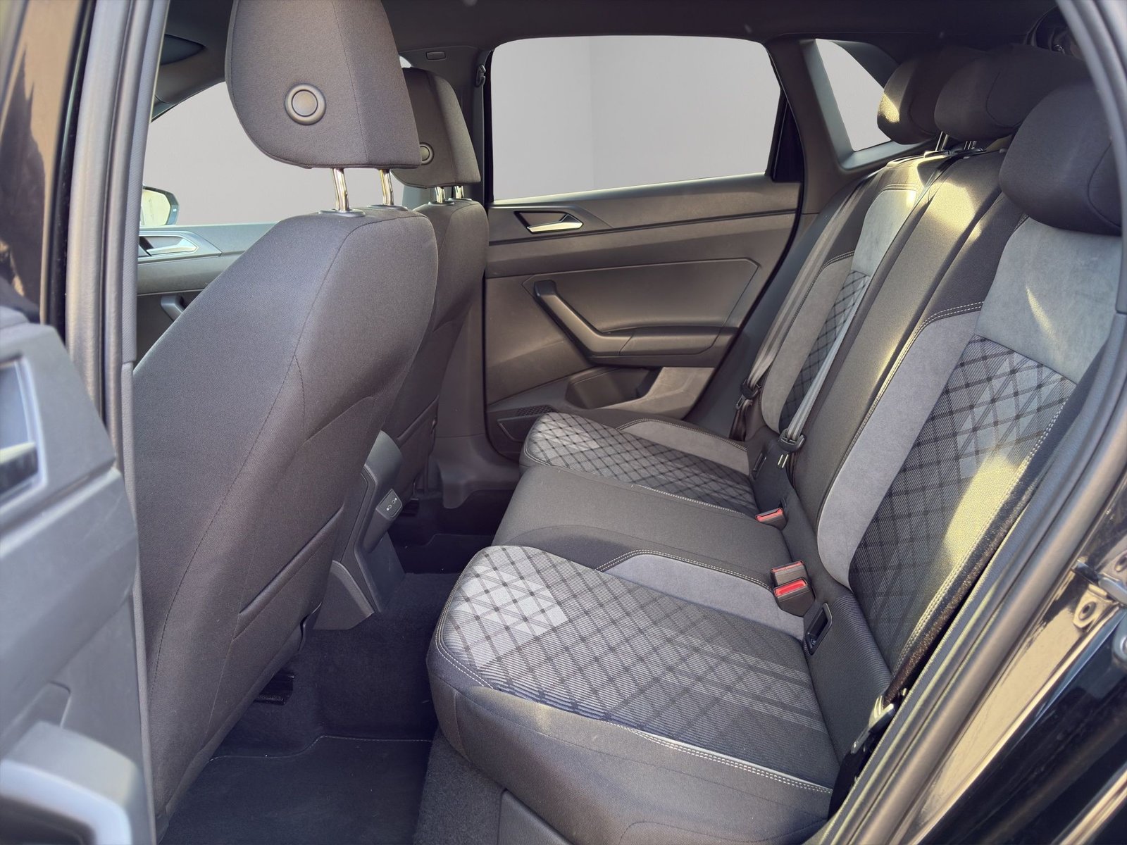 VW Polo 1.0 TSI R-Line DSG, Petrol, Ex-demonstrator, Automatic - 6