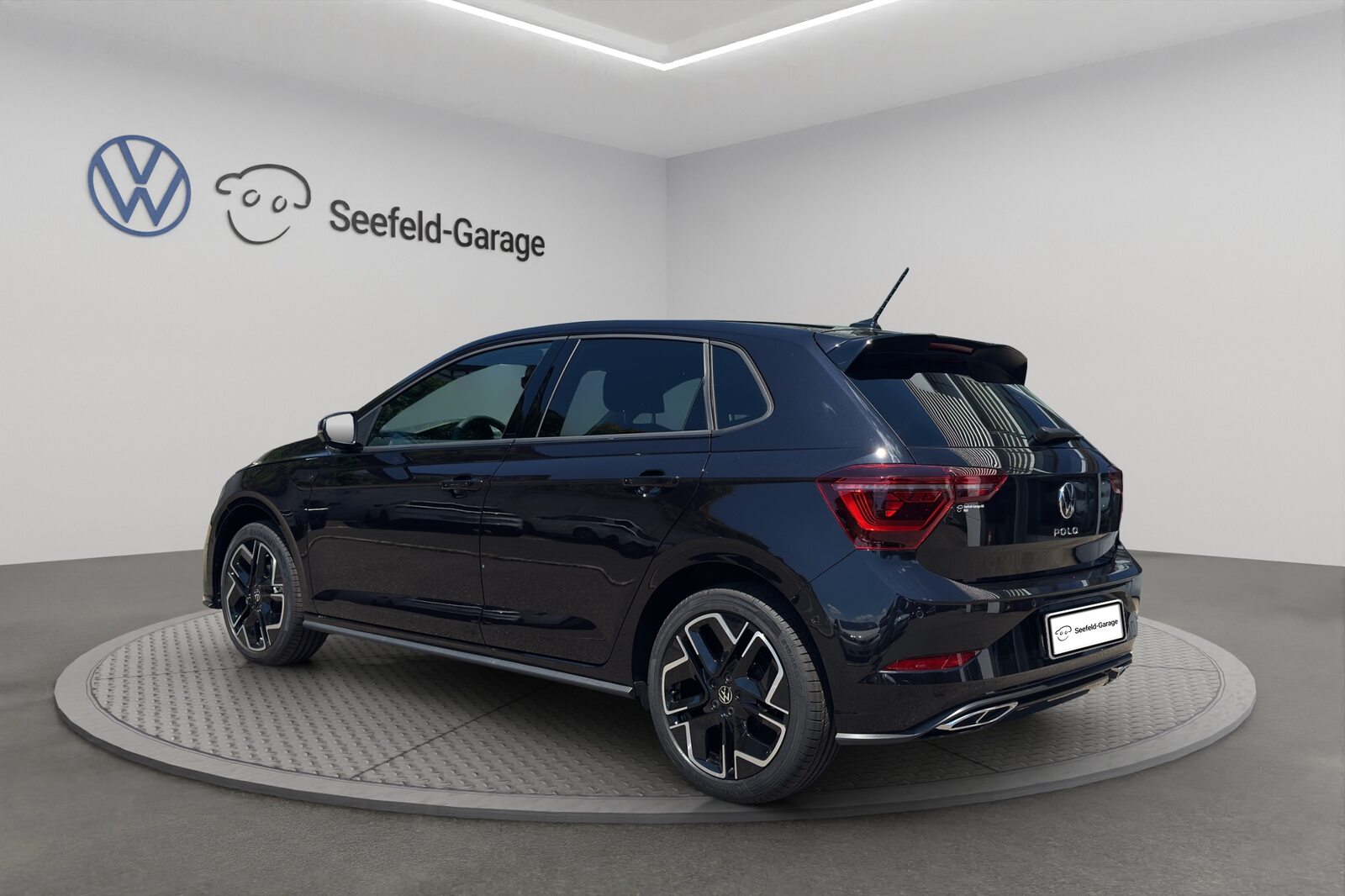 VW Polo R-Line, Petrol, Pre-registered new car, Automatic - 4