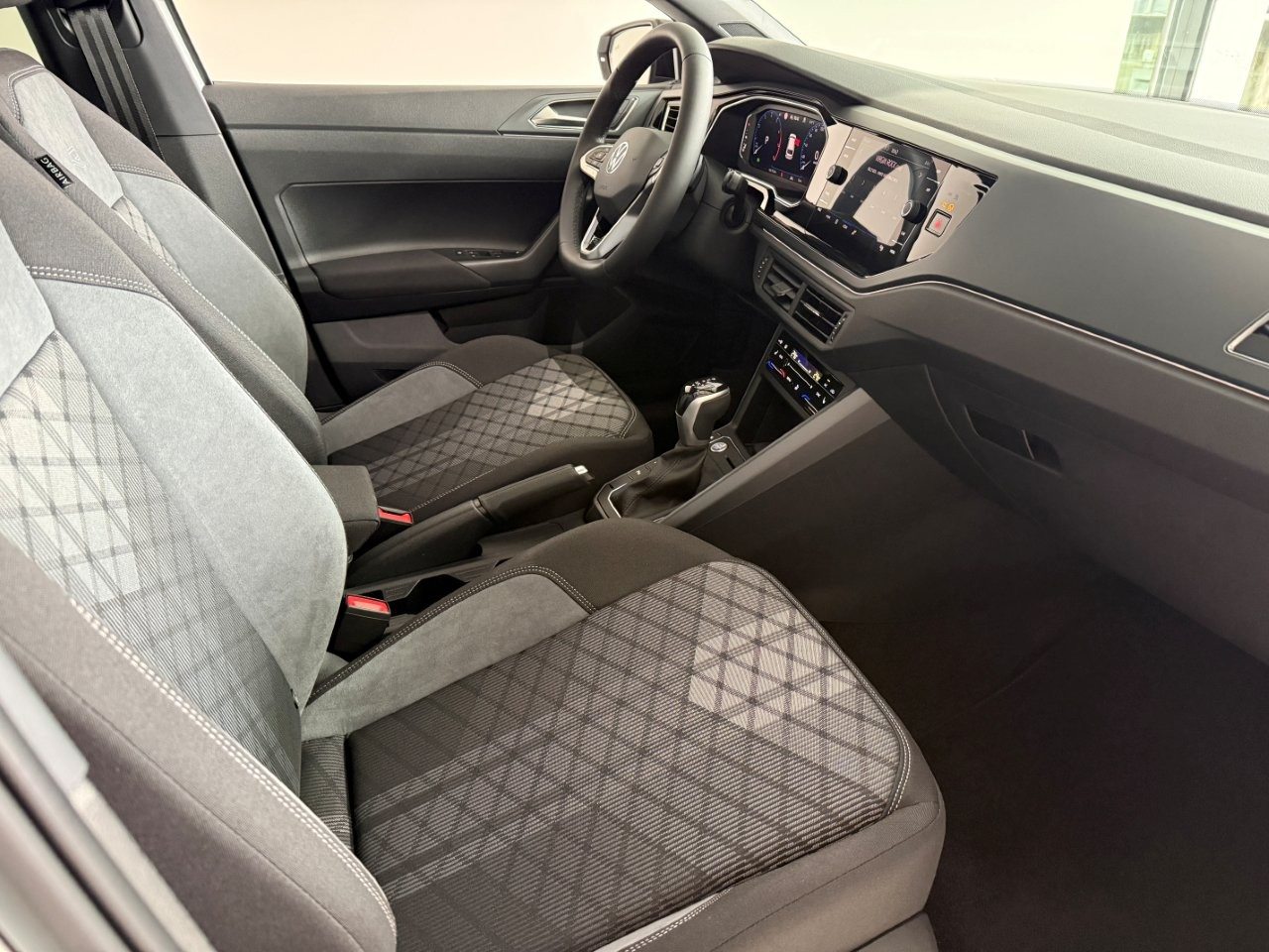 VW Polo R-Line, Benzina, Auto nuove, Automatico - 7