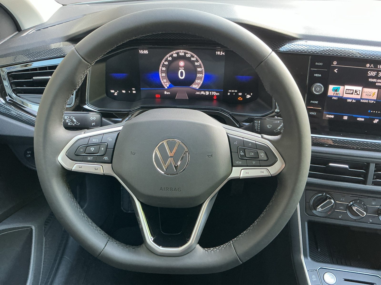 VW Polo Life, Petrol, New car, Manual - 6