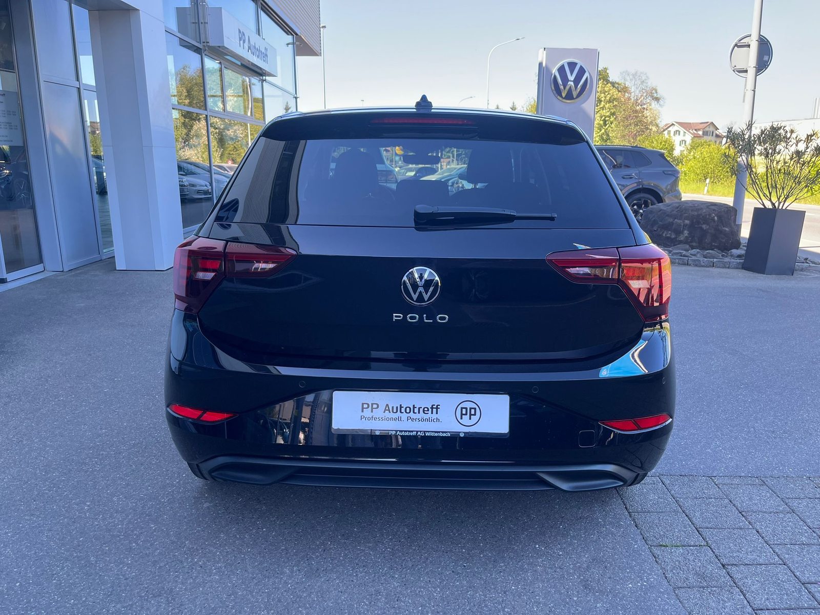 VW Polo Life, Petrol, New car, Automatic - 4