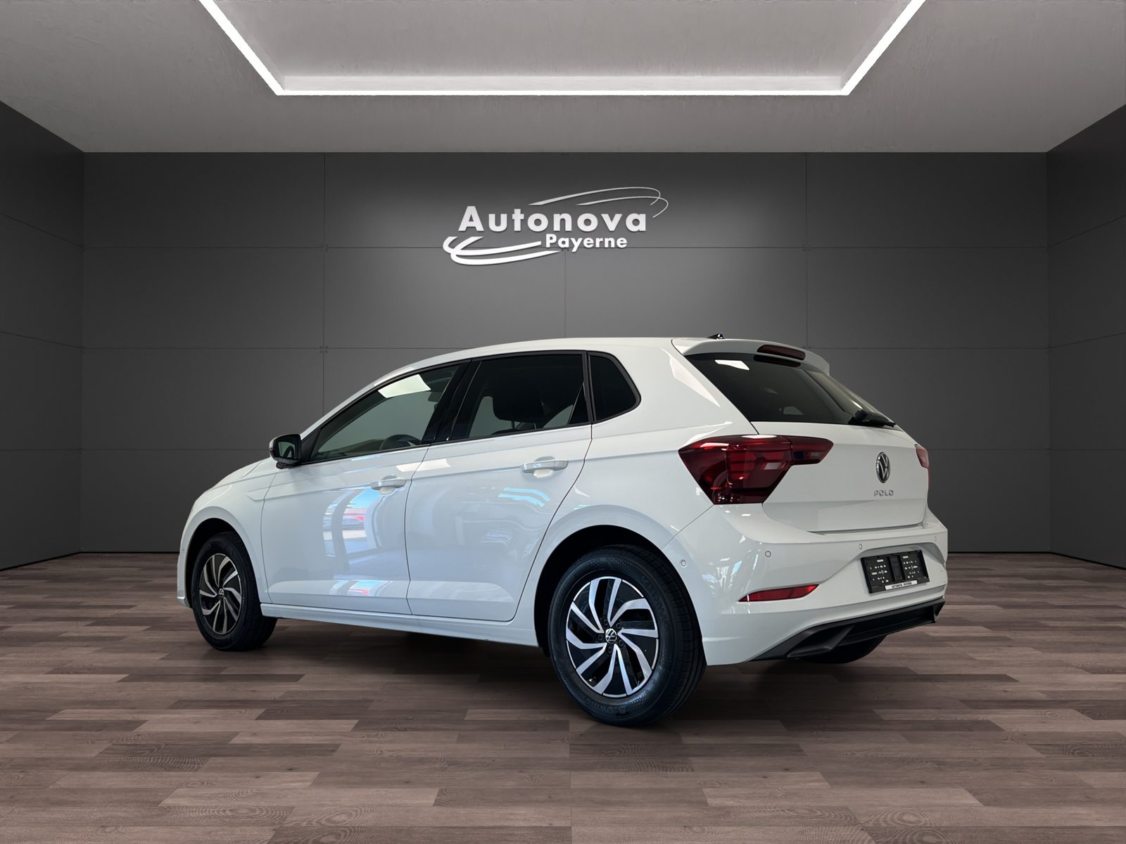 VW Polo Life, Petrol, New car, Automatic - 4