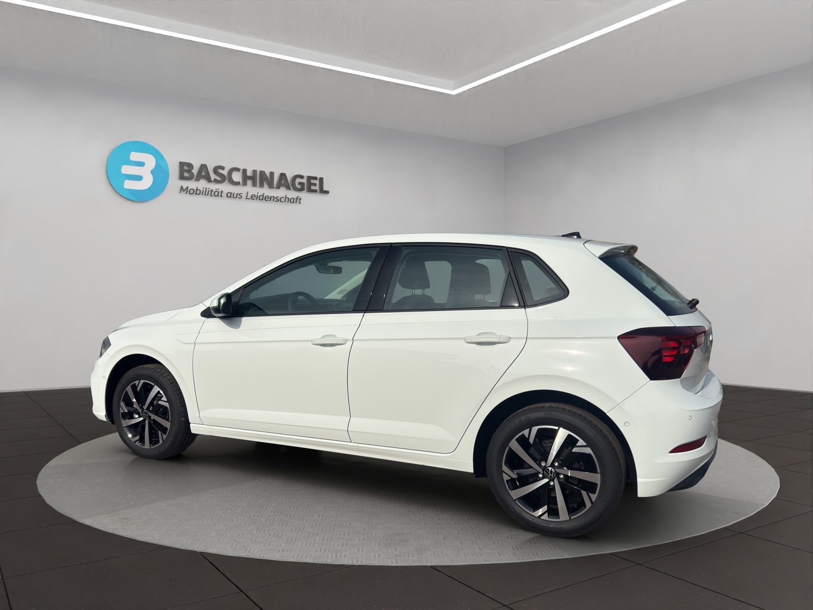 VW Polo Life, Petrol, New car, Automatic - 3