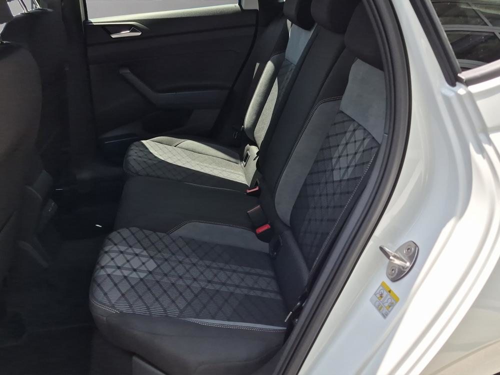 VW Polo R-Line UNITED, Petrol, New car, Automatic - 7