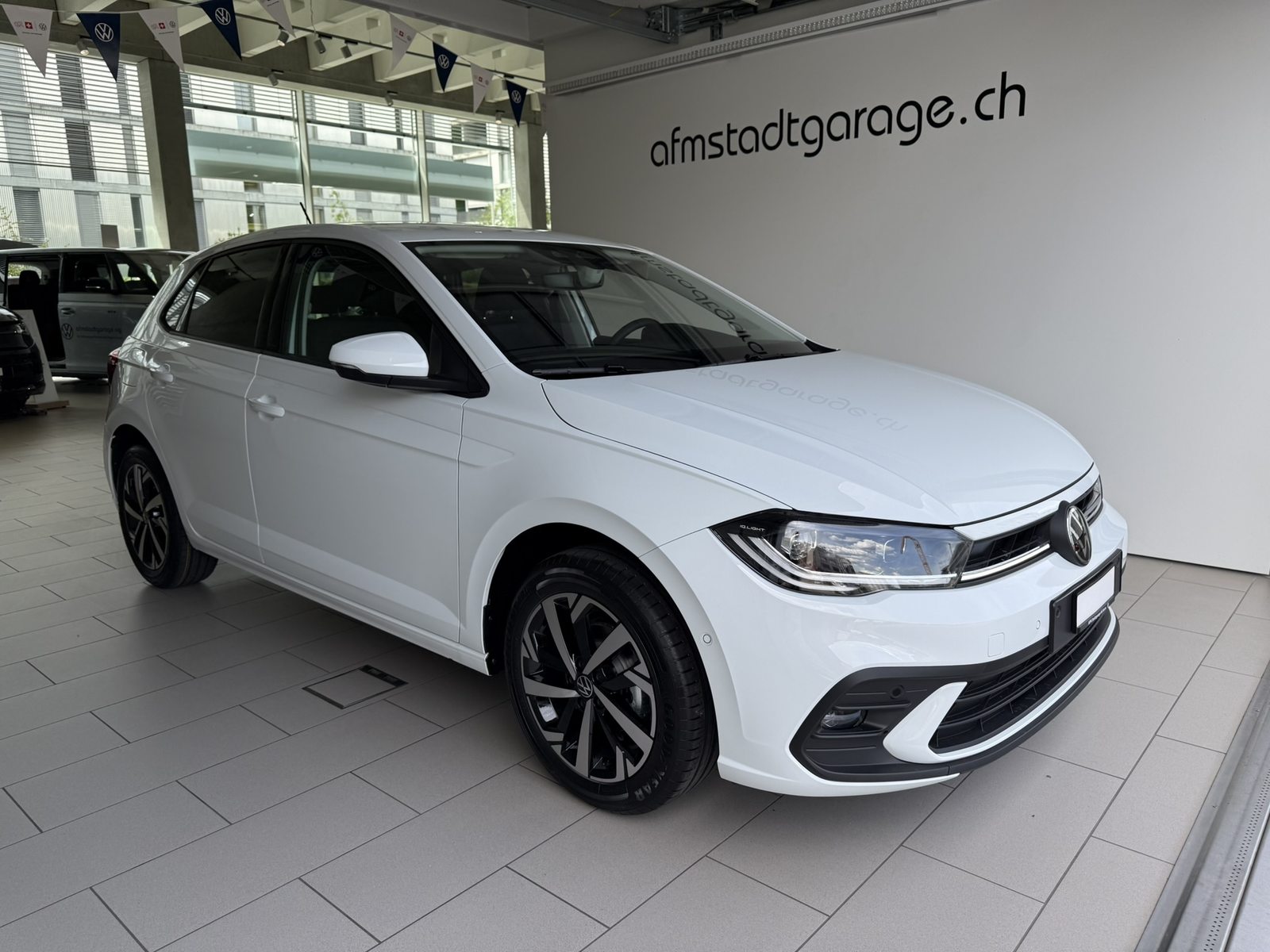 VW Polo Life