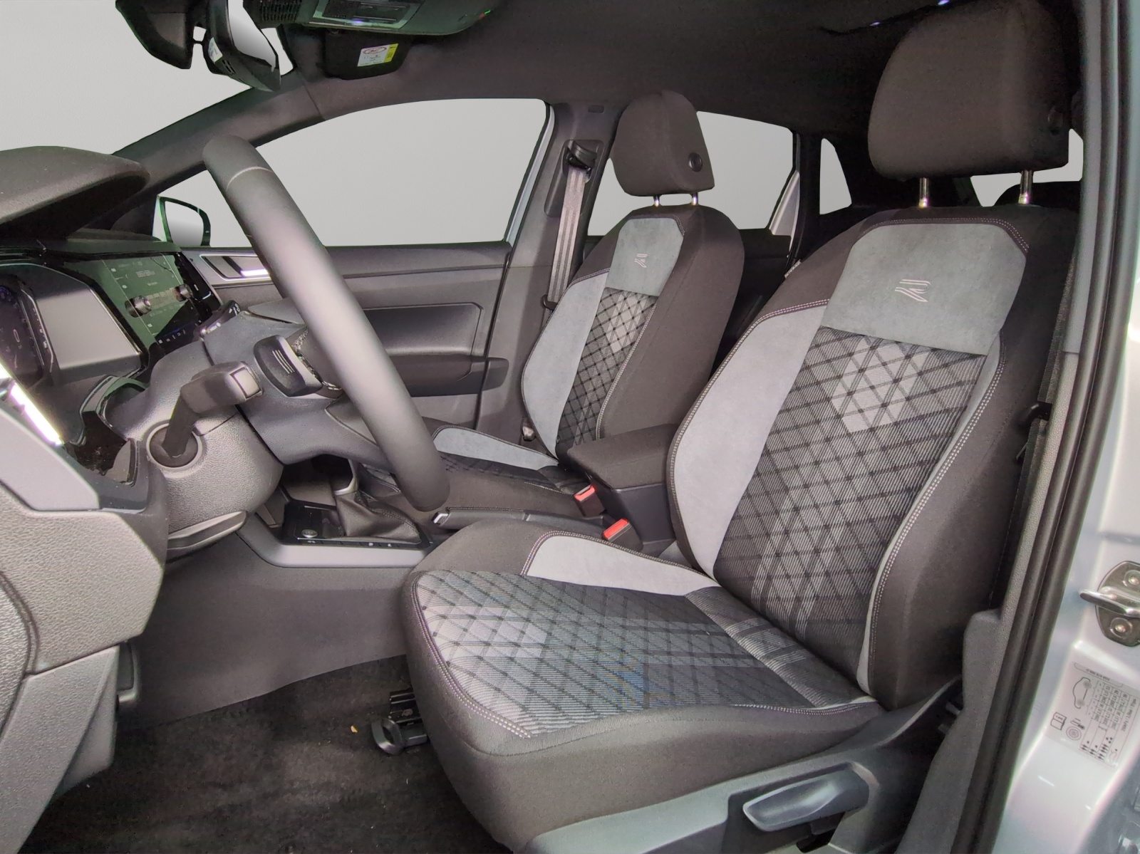 VW Polo R-Line UNITED, Petrol, New car, Automatic - 6