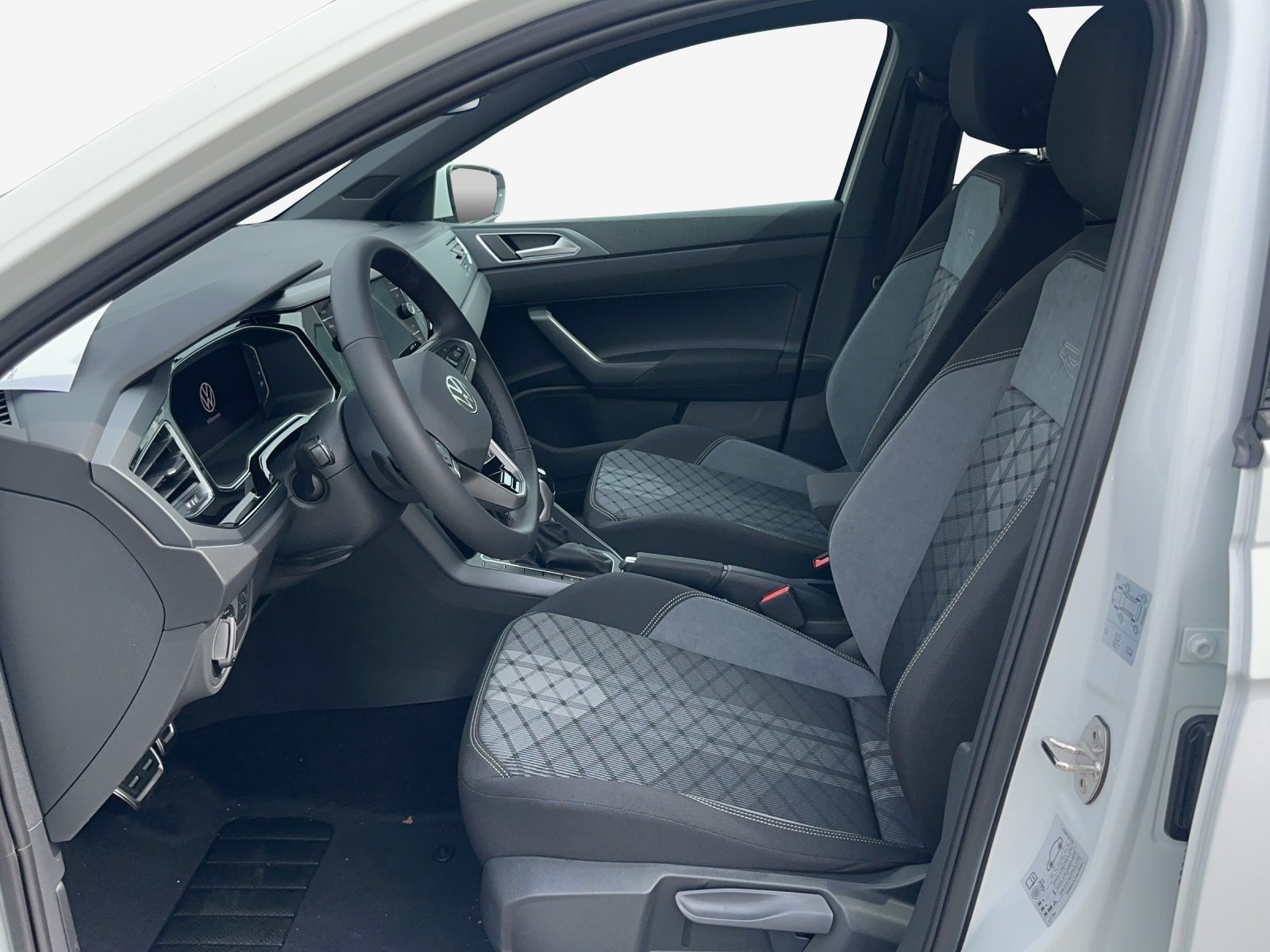 VW Polo R-Line, Petrol, Second hand / Used, Automatic - 7