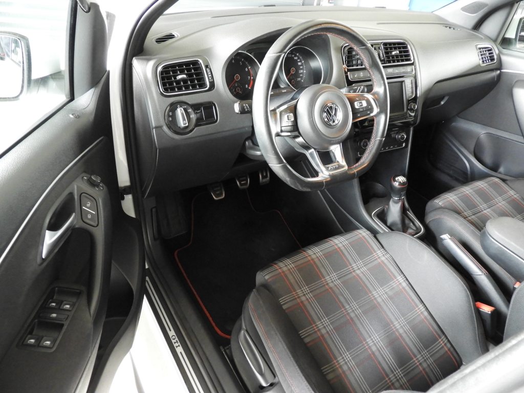 VW POLO 1.8 TSI GTI, Essence, Occasion / Utilisé, Manuelle - 7