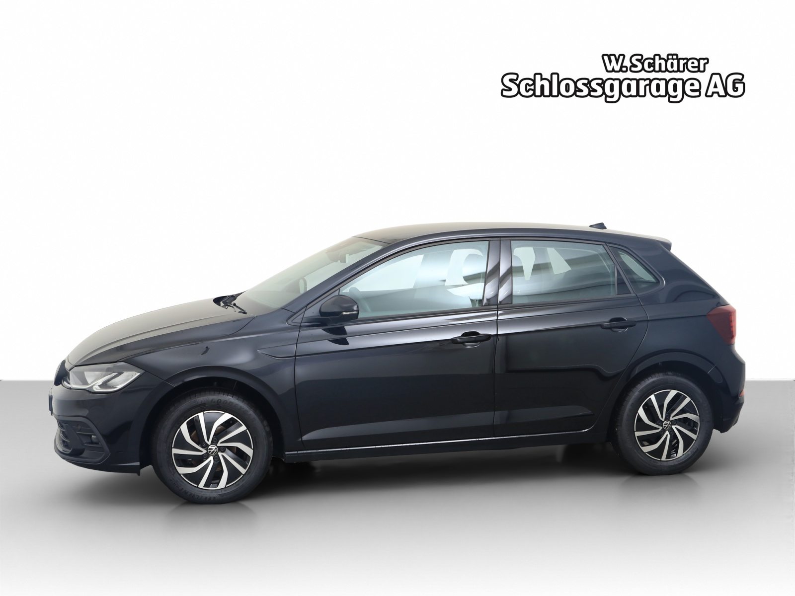 VW Polo Life, Petrol, Second hand / Used, Automatic - 3