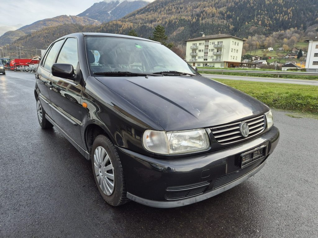 VW Polo 1.6 75 Swiss Special, Benzin, Occasion / Gebraucht, Handschaltung - 2