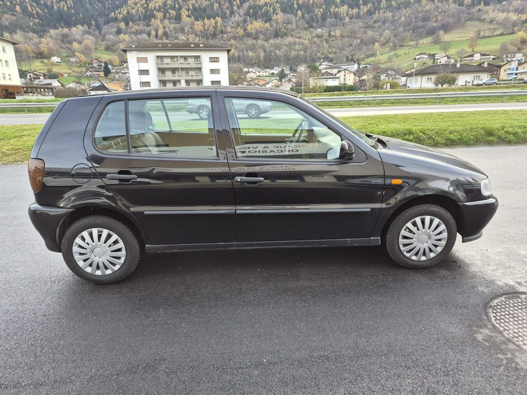VW Polo 1.6 75 Swiss Special, Benzin, Occasion / Gebraucht, Handschaltung - 4