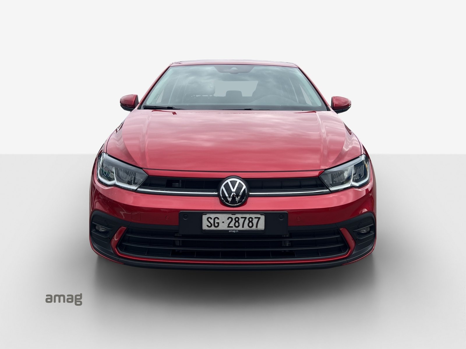 VW Polo Life, Petrol, Second hand / Used, Automatic - 7