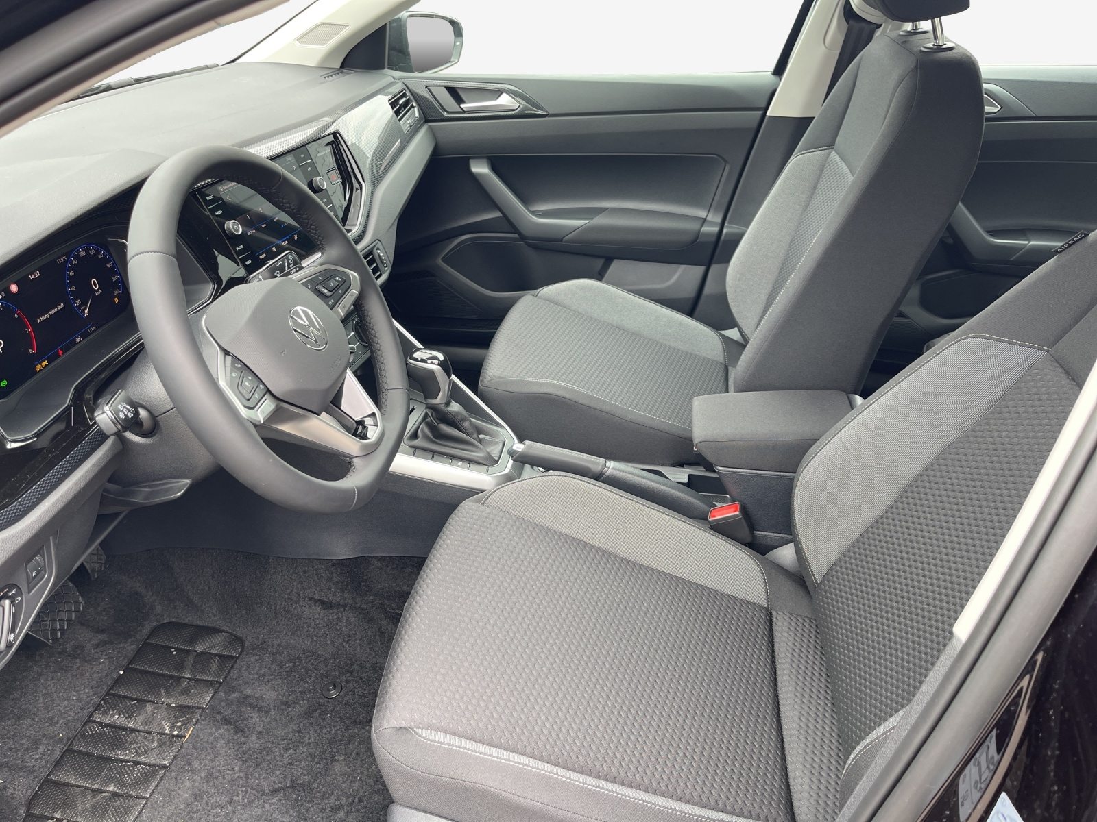VW Polo Life, Essence, Occasion / Utilisé, Automatique - 4