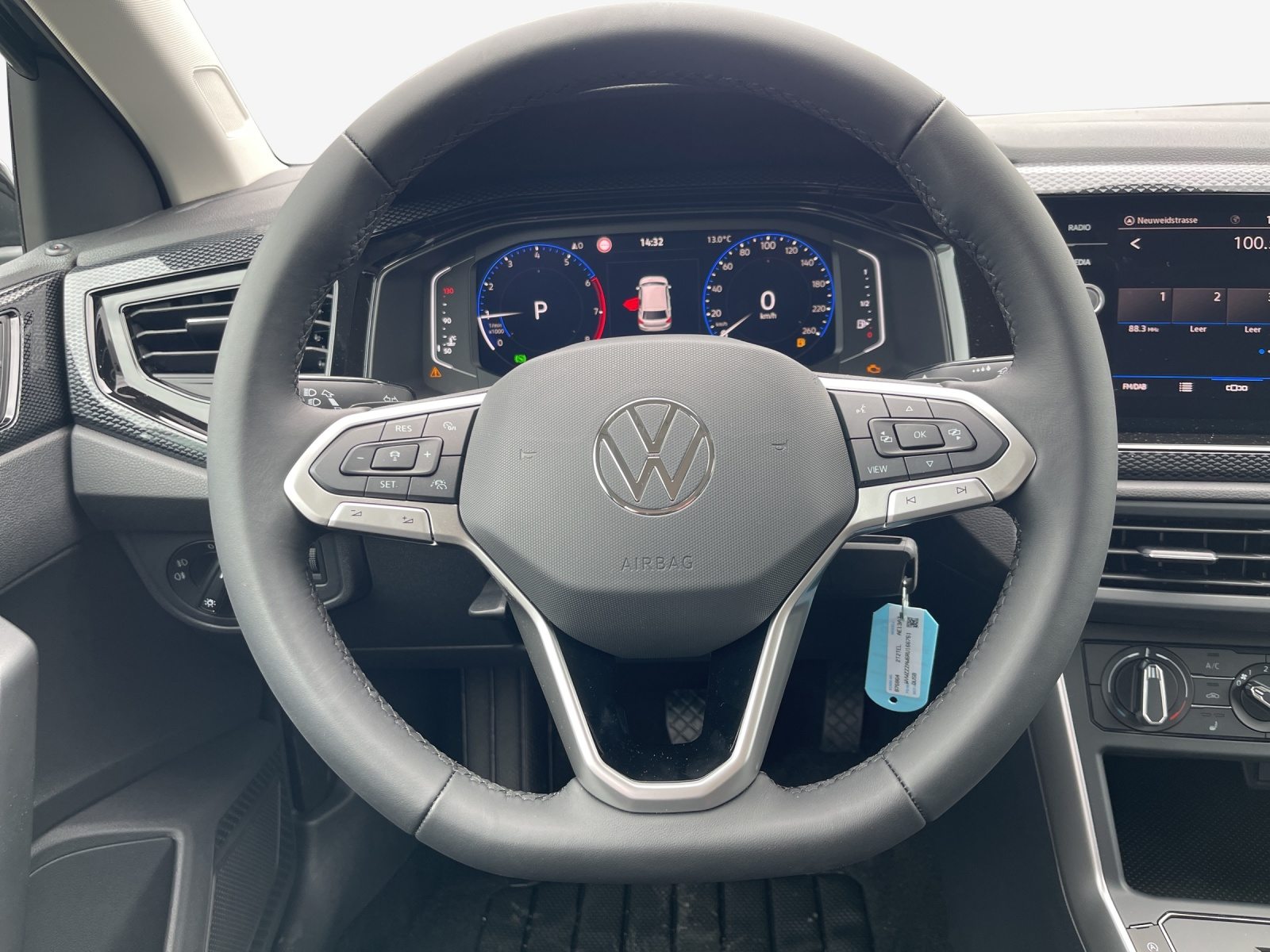 VW Polo Life, Essence, Occasion / Utilisé, Automatique - 6