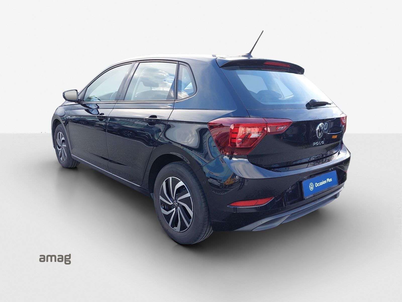 VW Polo Life, Petrol, Second hand / Used, Automatic - 3