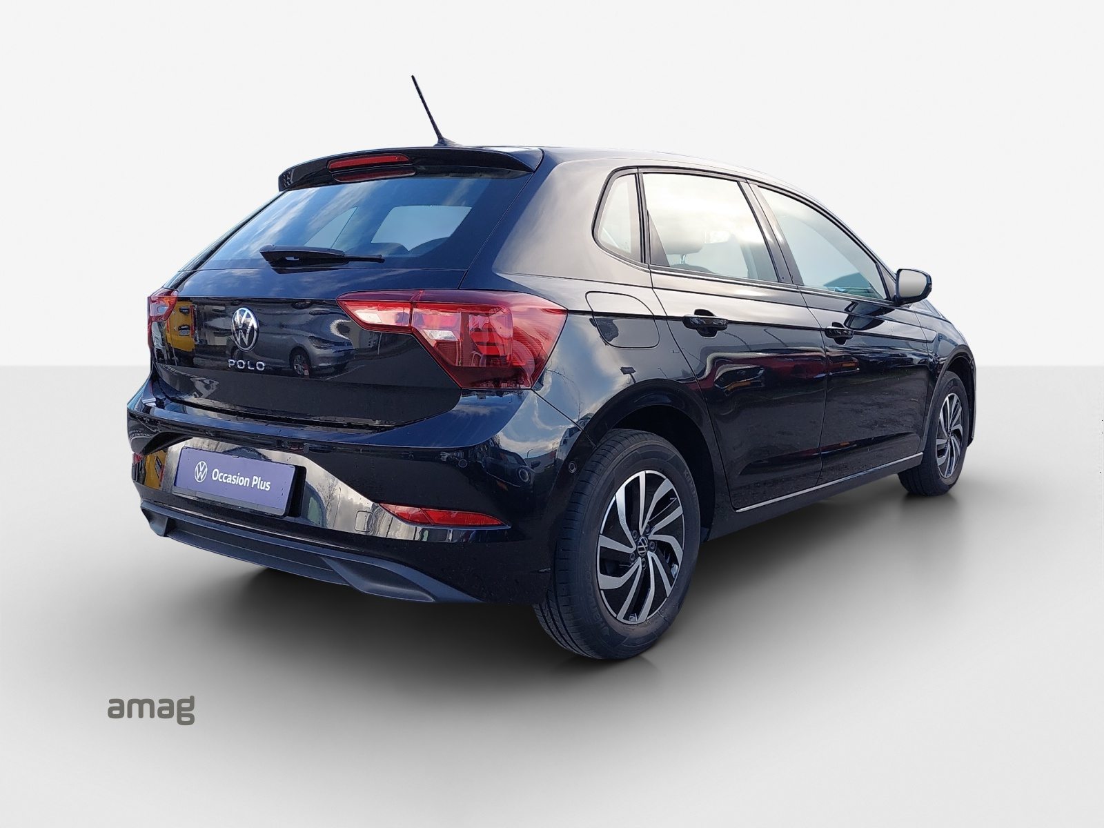 VW Polo Life, Petrol, Second hand / Used, Automatic - 5