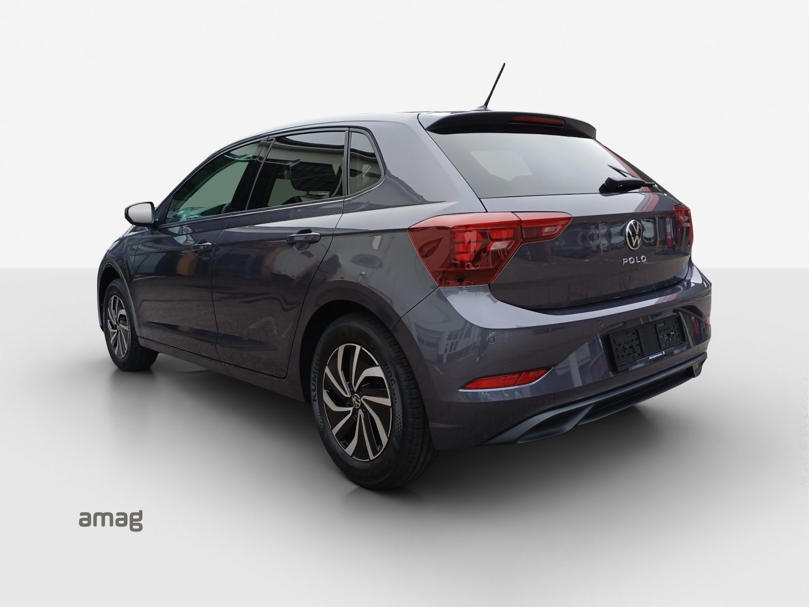 VW Polo Life, Petrol, Second hand / Used, Automatic - 3