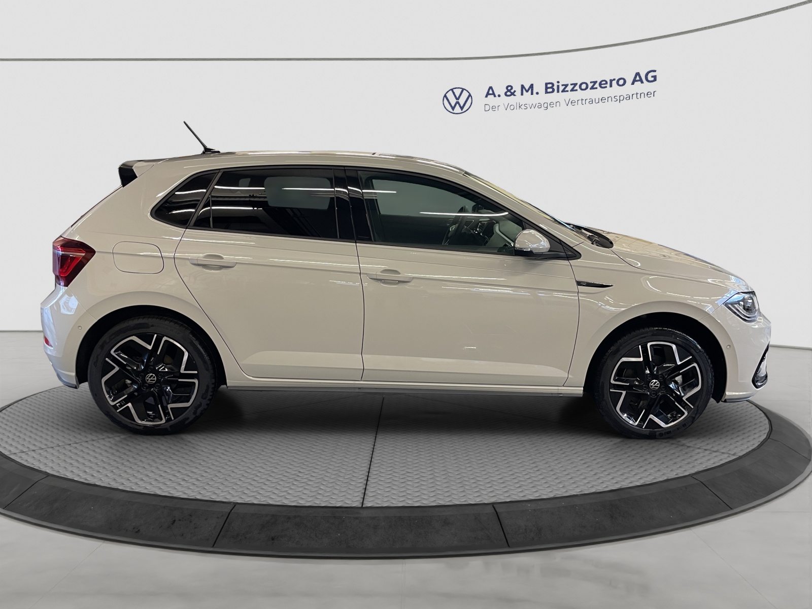 VW Polo R-Line, Essence, Occasion / Utilisé, Automatique - 6