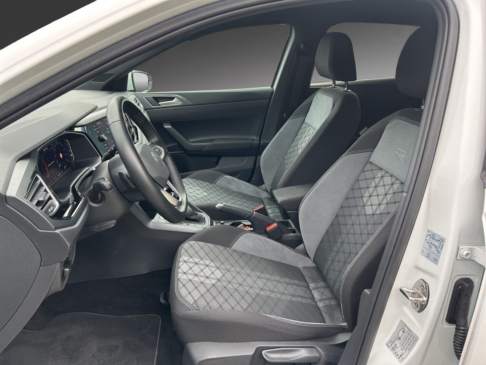 VW Polo R-Line, Essence, Occasion / Utilisé, Automatique - 6