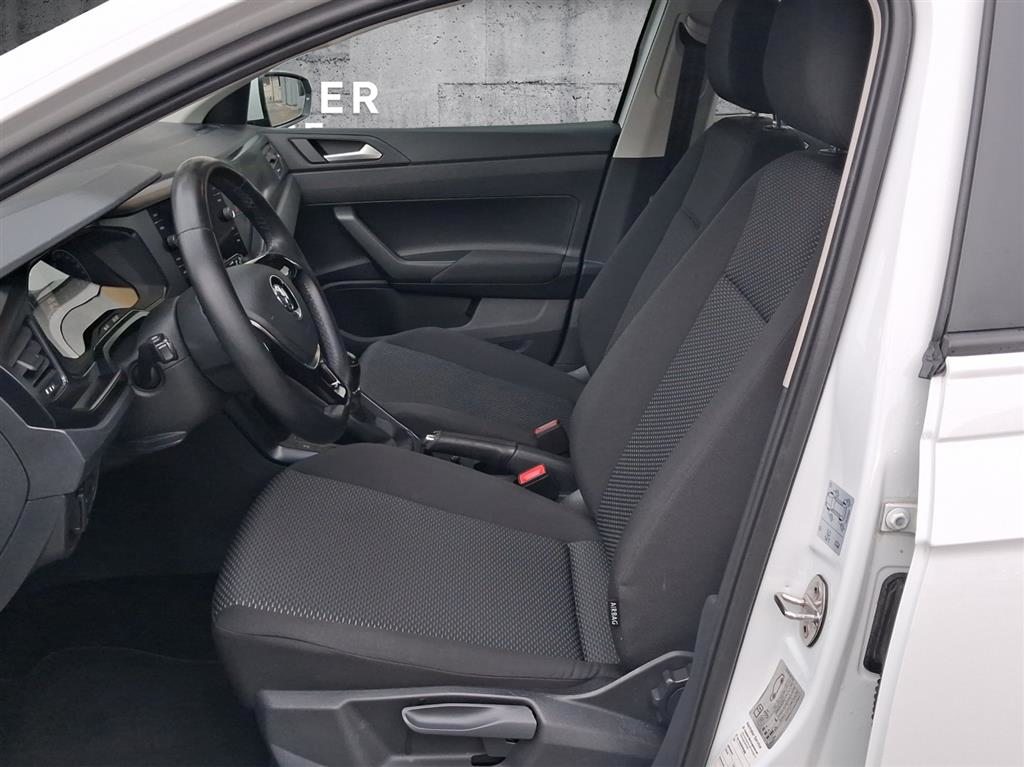 VW Polo Trendline, Petrol, Second hand / Used - 7