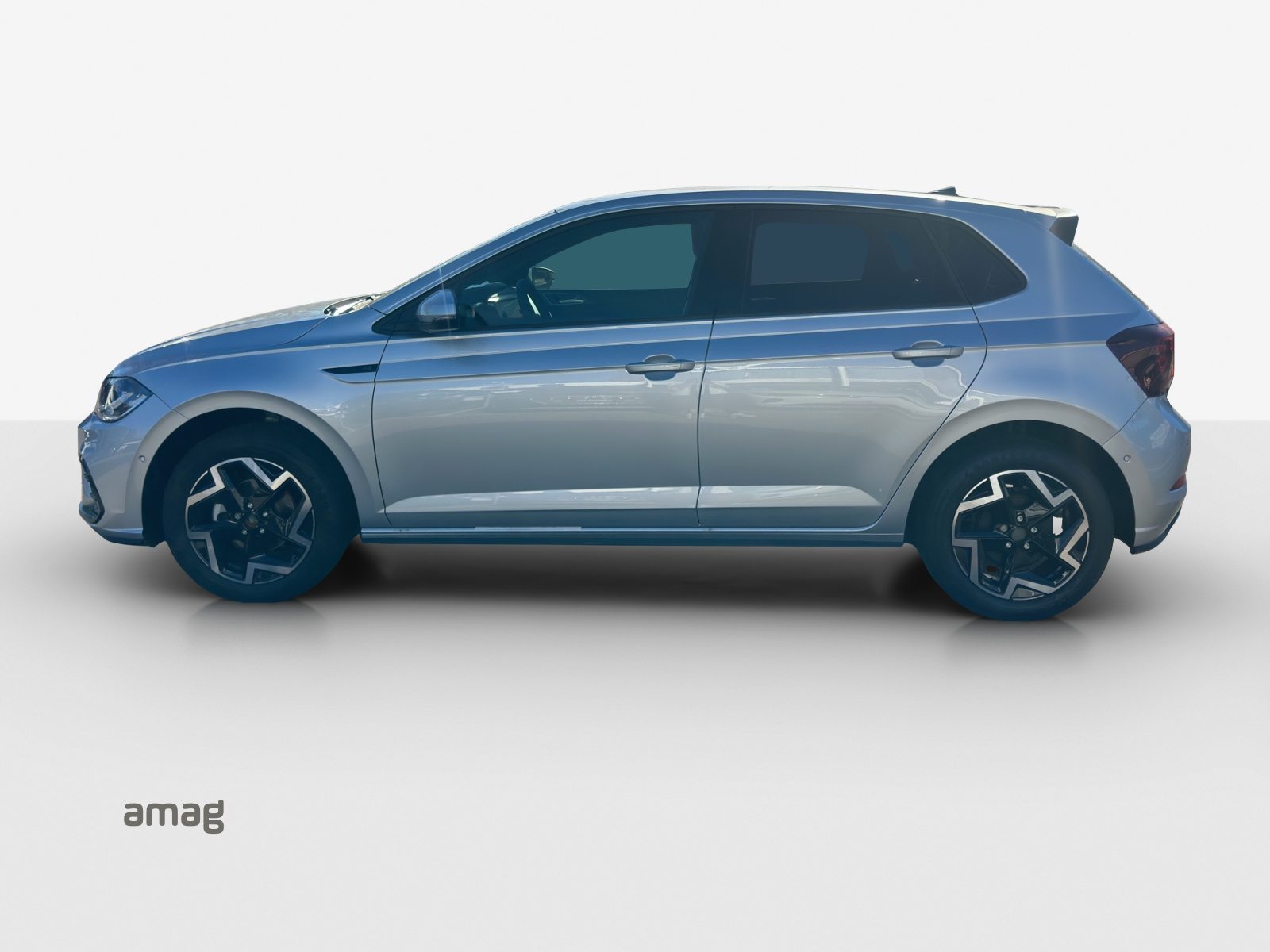VW Polo R-Line, Petrol, Second hand / Used, Automatic - 2