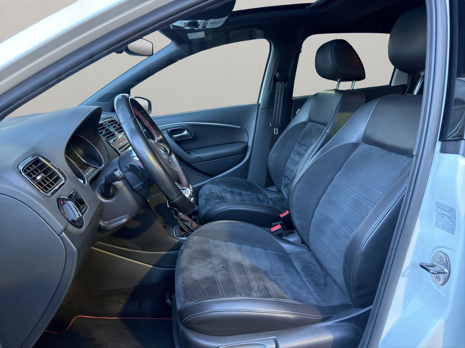 VW Polo 1.8 TSI GTI DSG, Benzin, Occasion / Gebraucht, Automatik - 7