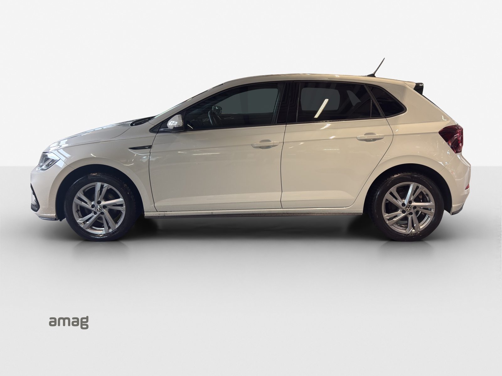 VW Polo R-Line, Petrol, Second hand / Used, Automatic - 2