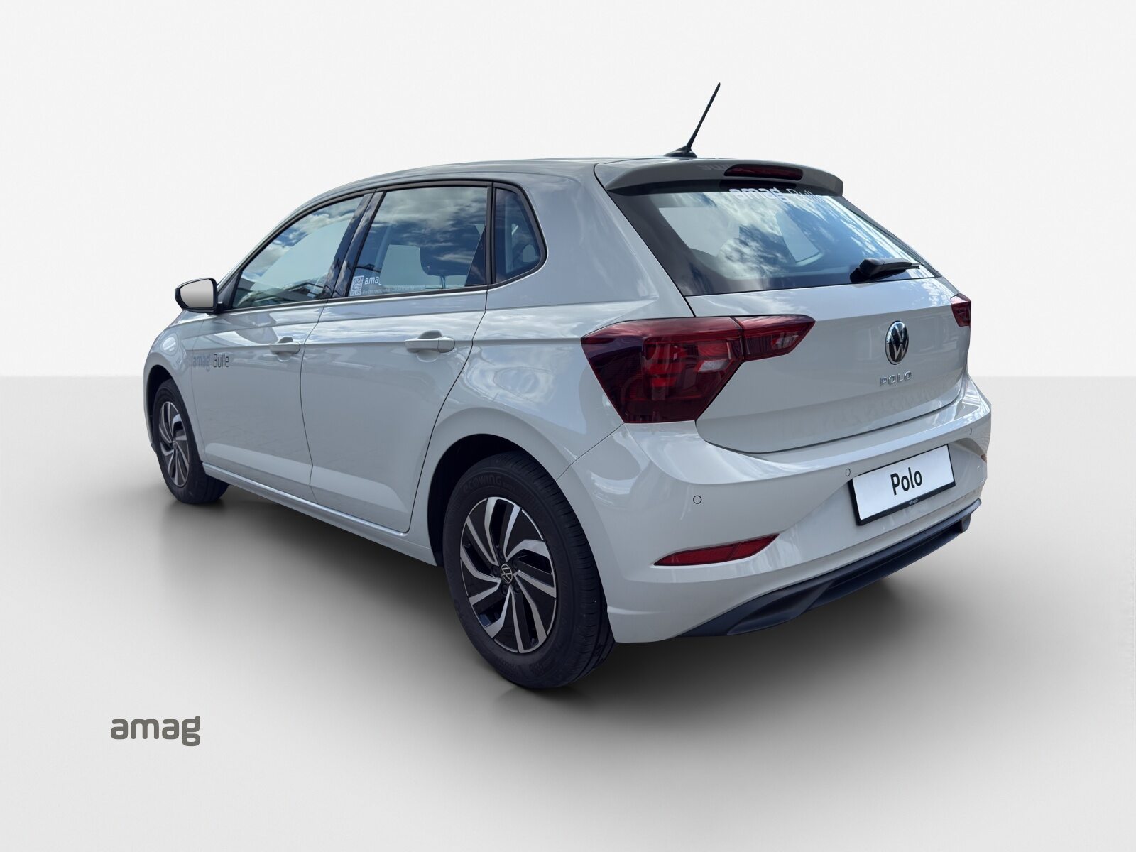VW Polo Life, Petrol, Second hand / Used, Automatic - 3