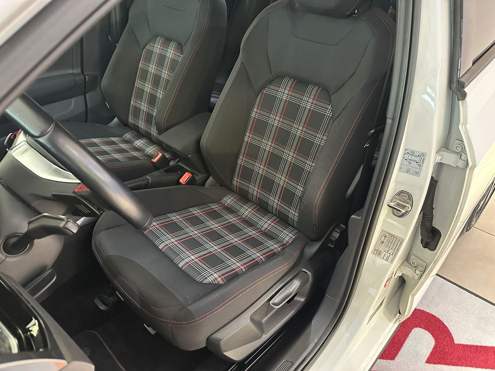 VW Polo 2.0 TSI GTI DSG, Petrol, Second hand / Used, Automatic - 6