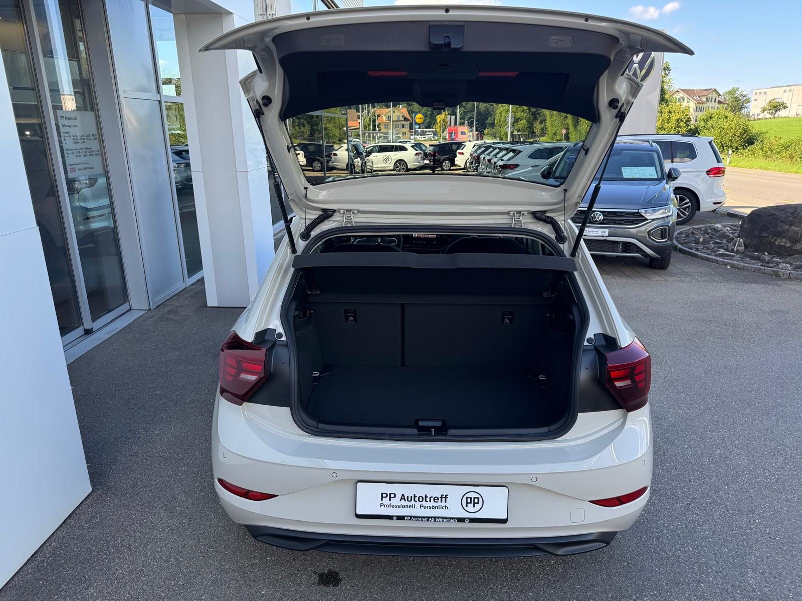 VW Polo Life, Essence, Occasion / Utilisé, Automatique - 5