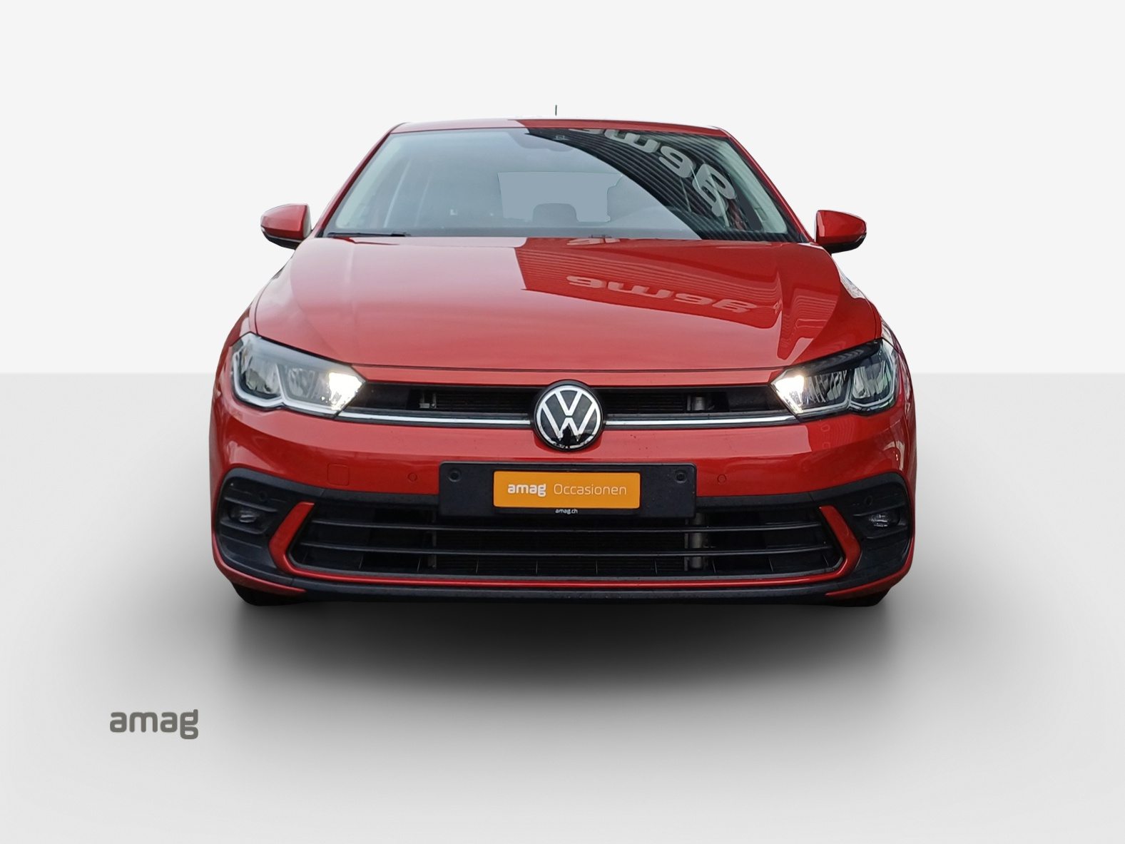 VW Polo Life, Petrol, Second hand / Used, Automatic - 7