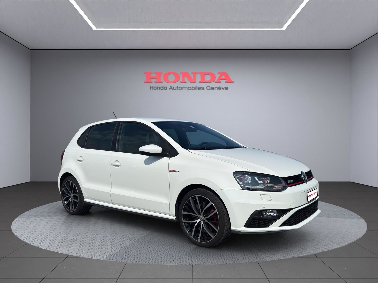 VW Polo 1.8 TSI GTI, Essence, Occasion / Utilisé, Manuelle - 2