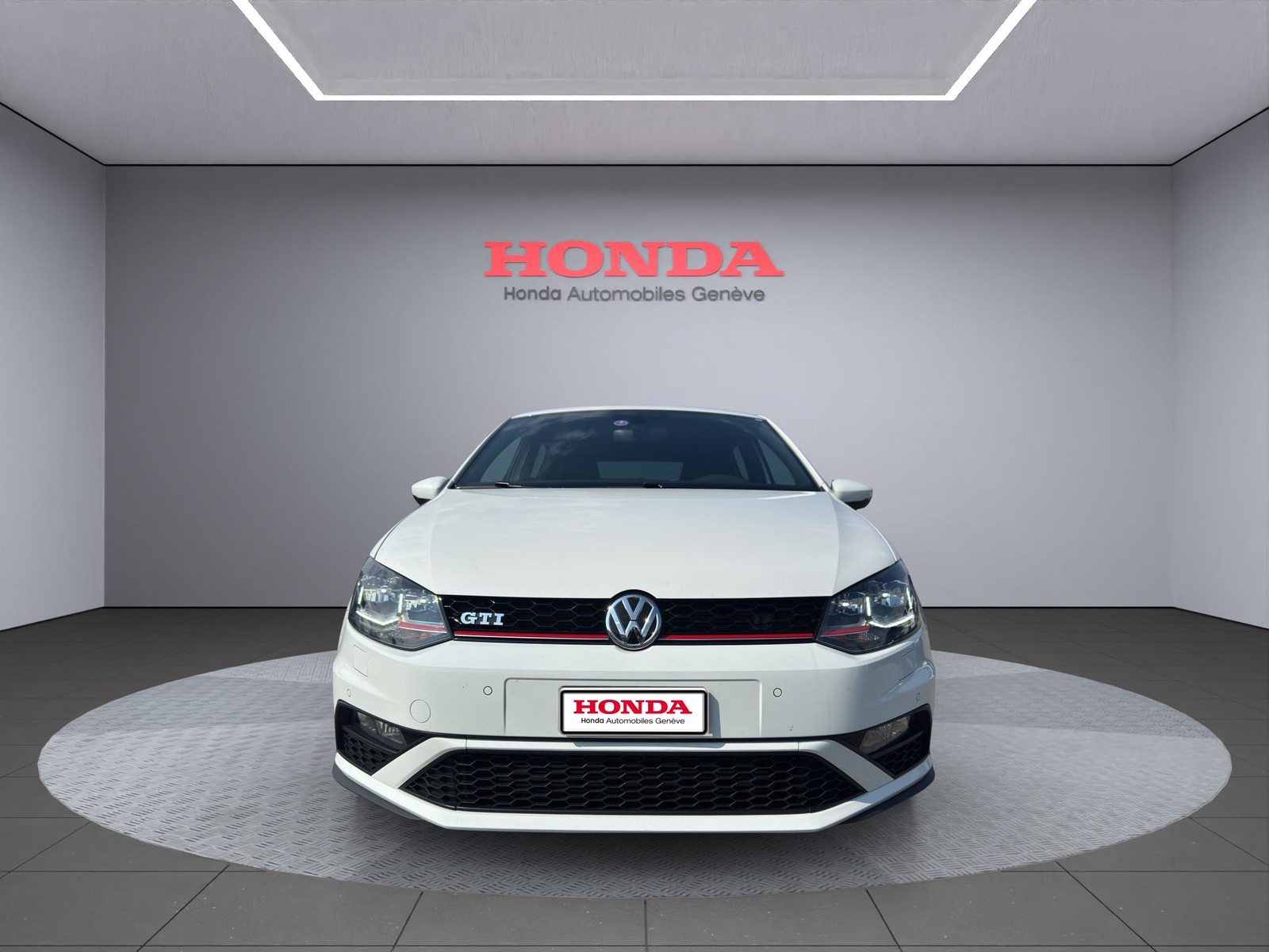 VW Polo 1.8 TSI GTI, Essence, Occasion / Utilisé, Manuelle - 3