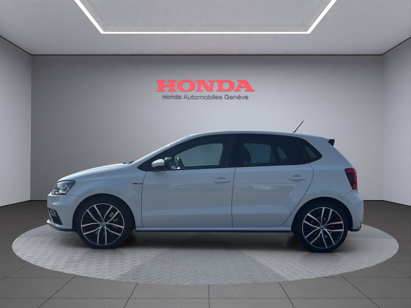 VW Polo 1.8 TSI GTI, Essence, Occasion / Utilisé, Manuelle - 5