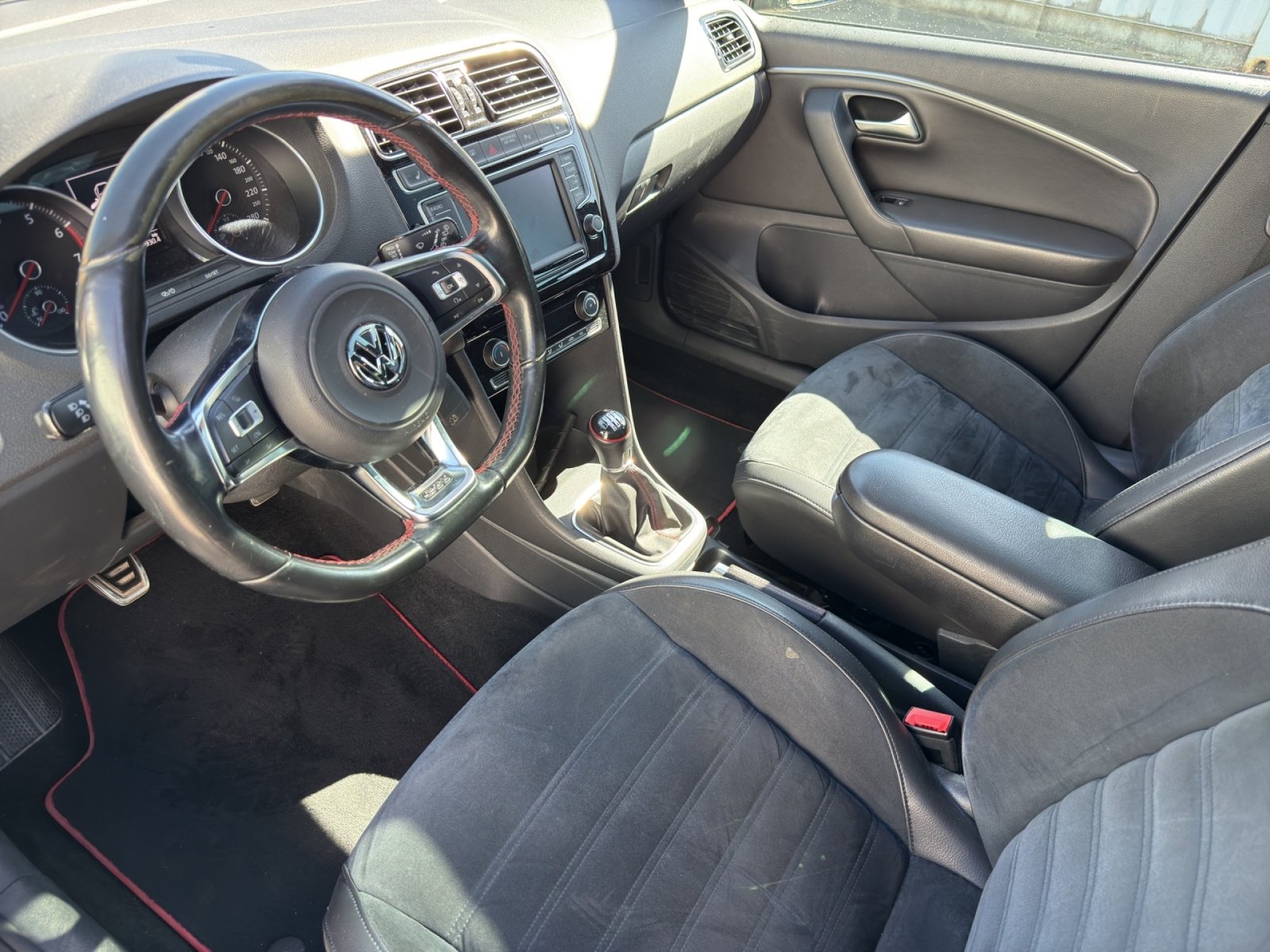 VW Polo 1.8 TSI GTI, Petrol, Second hand / Used, Manual - 5