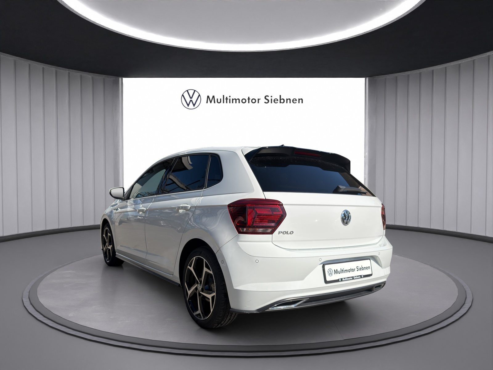 VW New Polo Highline, Petrol, Second hand / Used, Automatic - 3